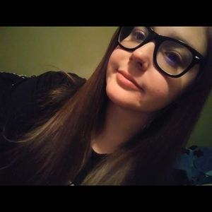 Meet your Posher, Leah